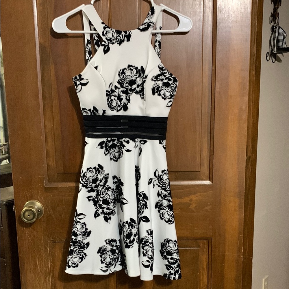 Jodi Kristopher Black and White Halter Formal Dress